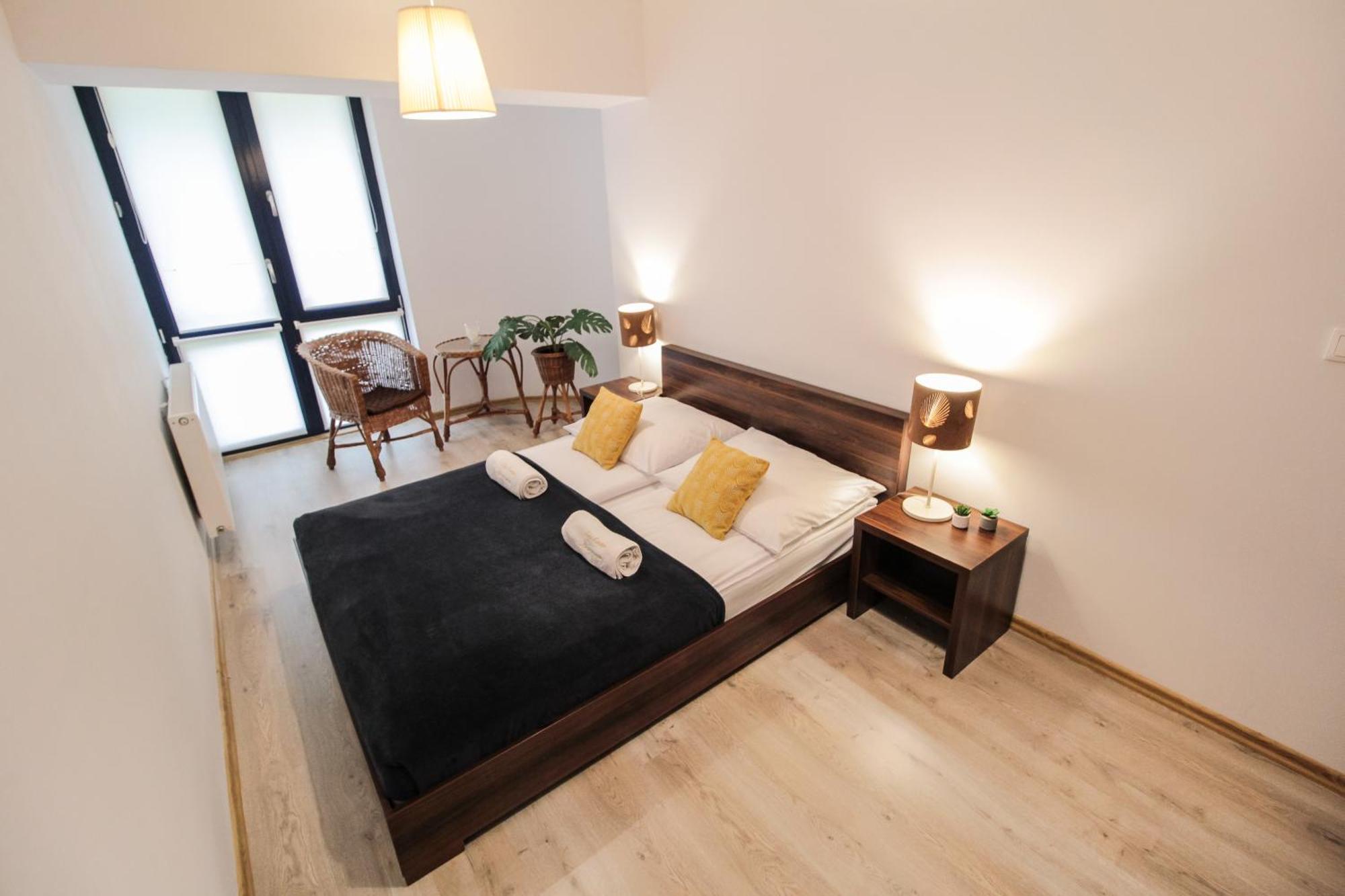 Aparthotel City Center Apartments Krynica Zdroj Ngoại thất bức ảnh