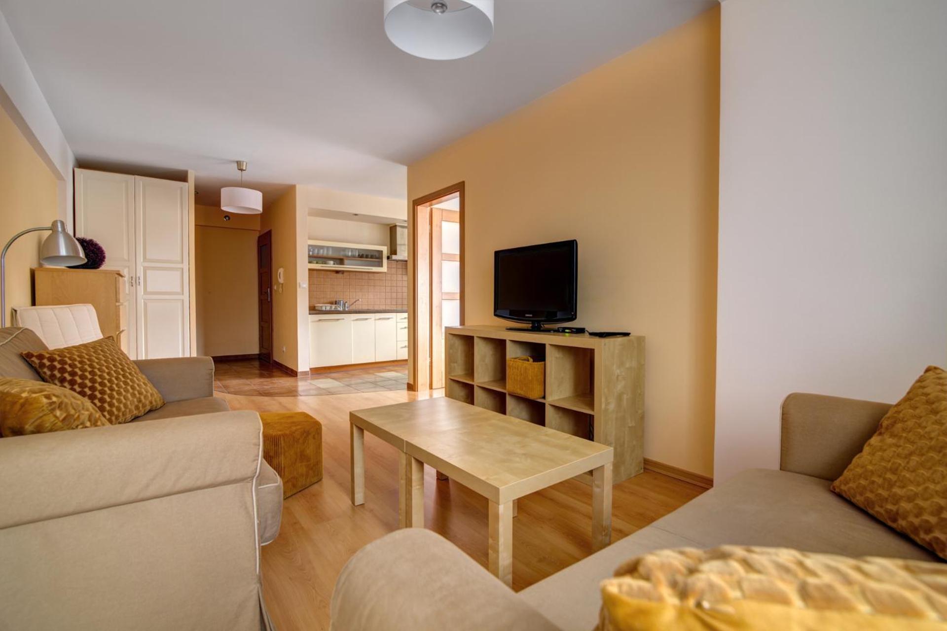Aparthotel City Center Apartments Krynica Zdroj Ngoại thất bức ảnh